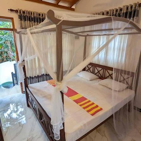 Villa Wismar Хиккадува Экстерьер фото