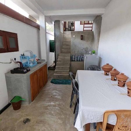 Villa Wismar Хиккадува Экстерьер фото
