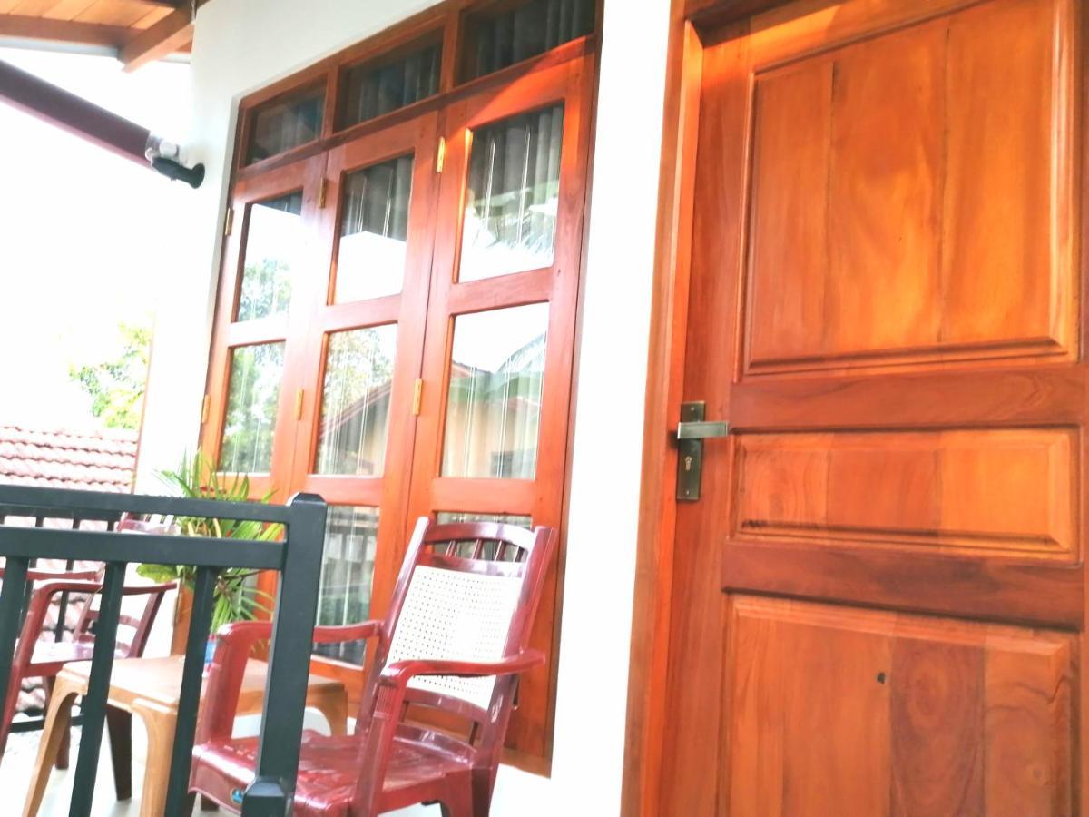 Villa Wismar Хиккадува Экстерьер фото