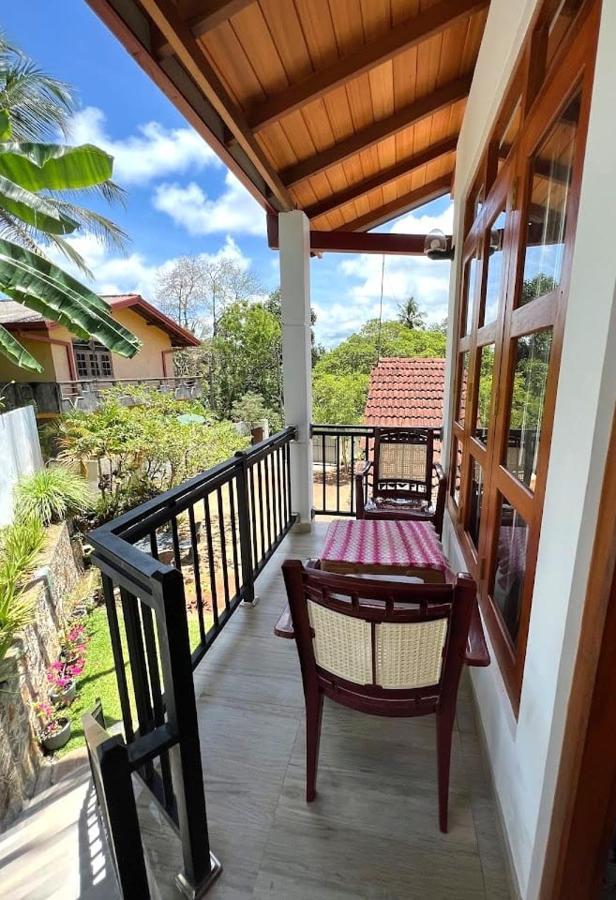Villa Wismar Хиккадува Экстерьер фото